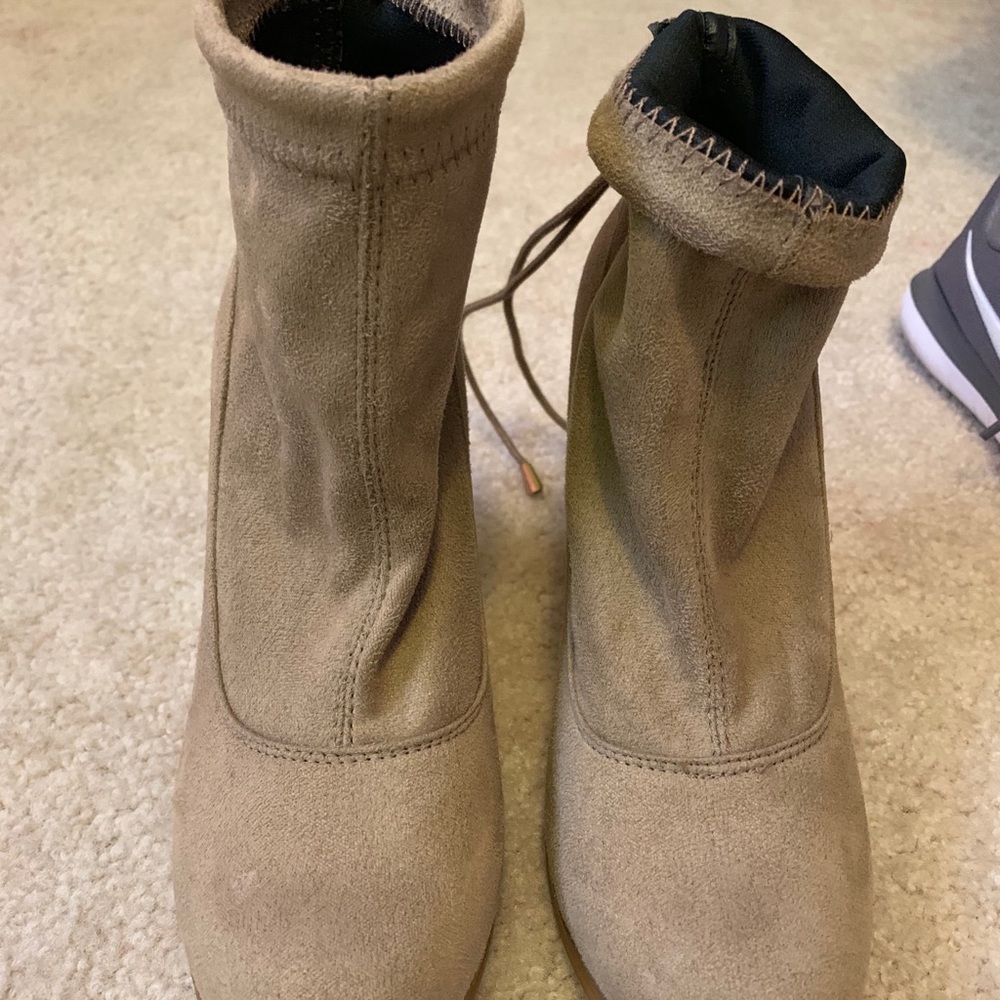 I received as a present. Wore them one .